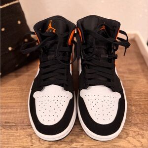 Air Jordan 1 Mid Shattered Backboard (2019)